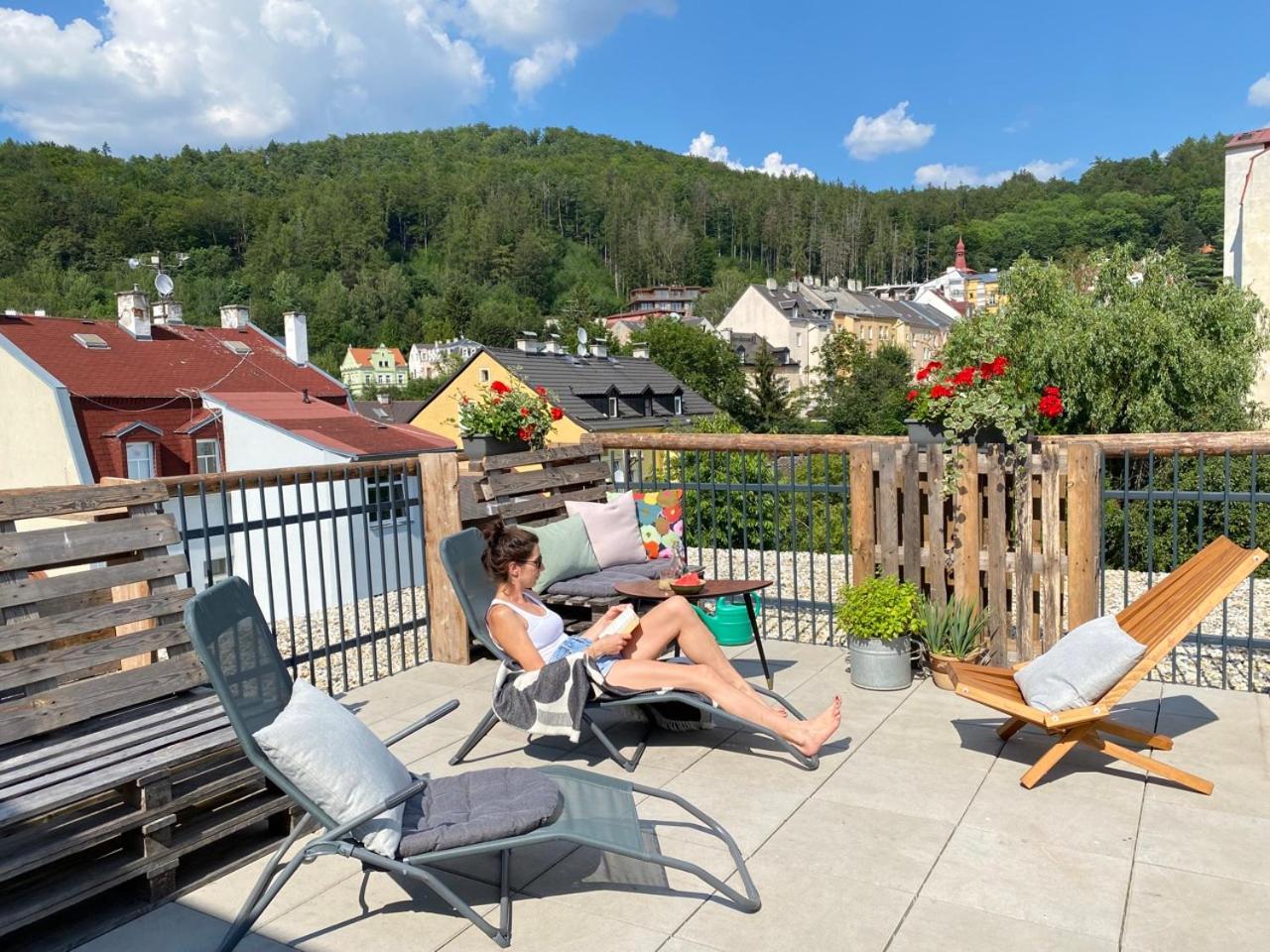 Four Rooms Carlsbad Authentic Karlovy Vary Eksteriør bilde